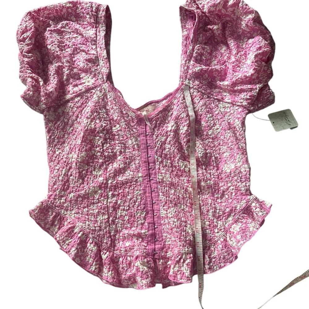 Free people oh baby floral lace romantic puffy sleeves top. Size XL NWT